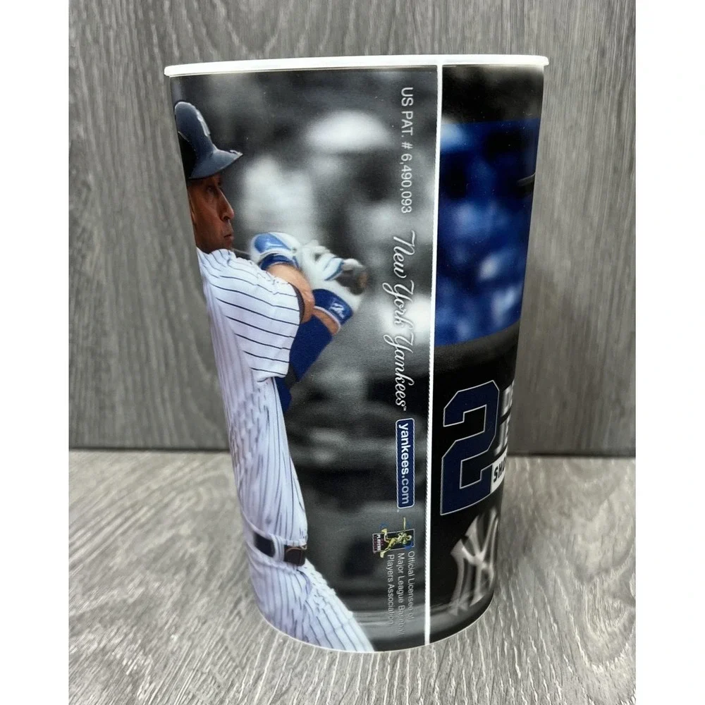 Derek Jeter New York Yankees Collector Lenticular Cup #2 MLB Baseball 2014